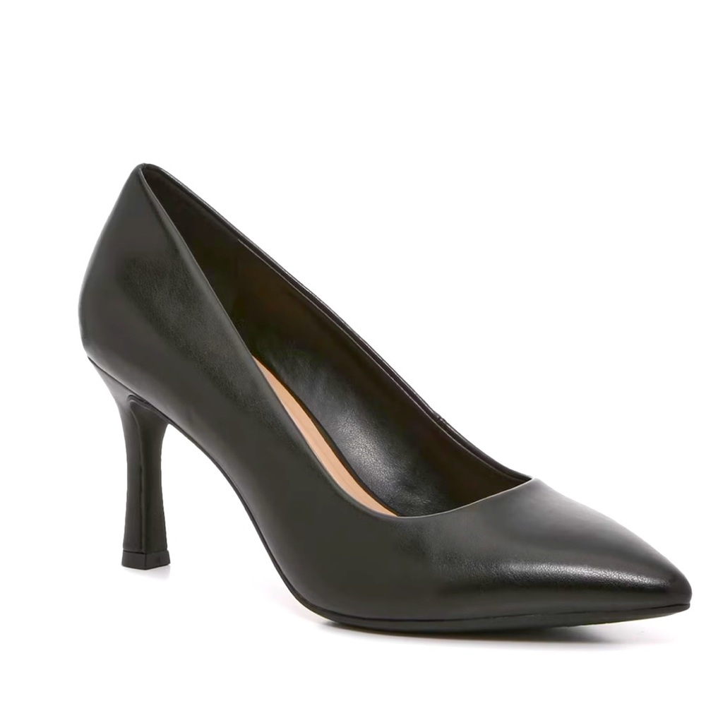I wore these one time to a wedding and need bigger size.